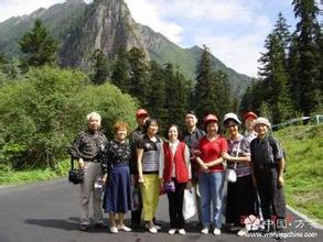 “银发族”捡漏淡季旅游市场